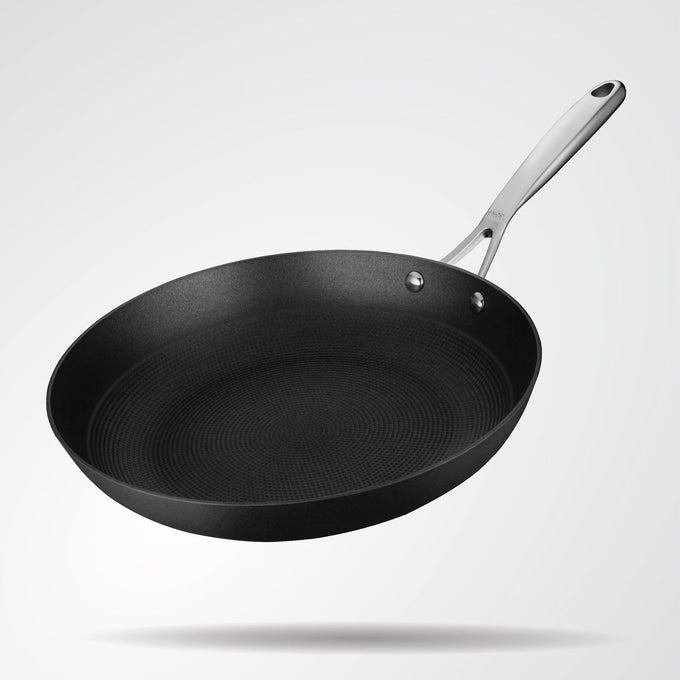 Blacksmith Hybrid Frypan - India’s first lightweight enamelled cast iron cookware